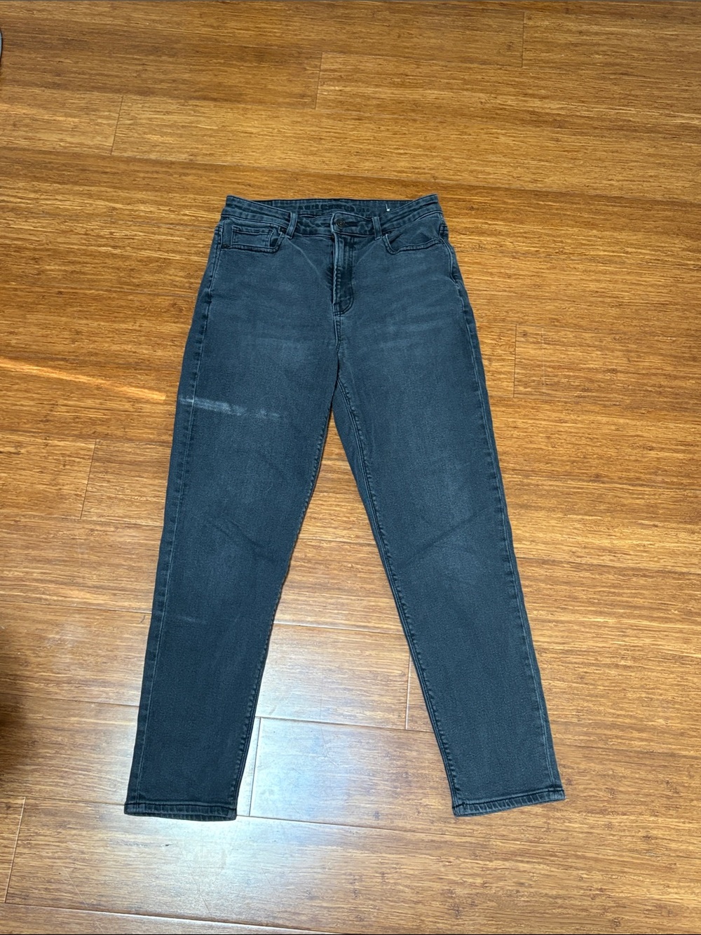 American Eagle Outfitters Women’s Skinny Jeans in Black Wash
